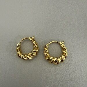 Missoma SMALL TIDAL HOOP EARRINGS